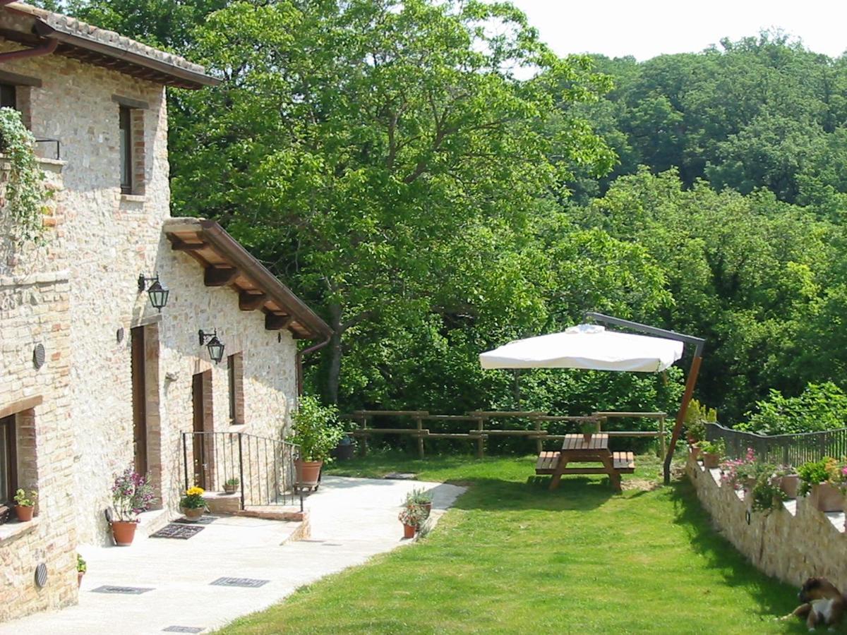 Girasole - Agriturismo Fogliani Giano dellʼUmbria Zewnętrze zdjęcie